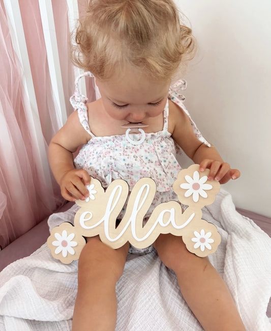 Daisy name plaque