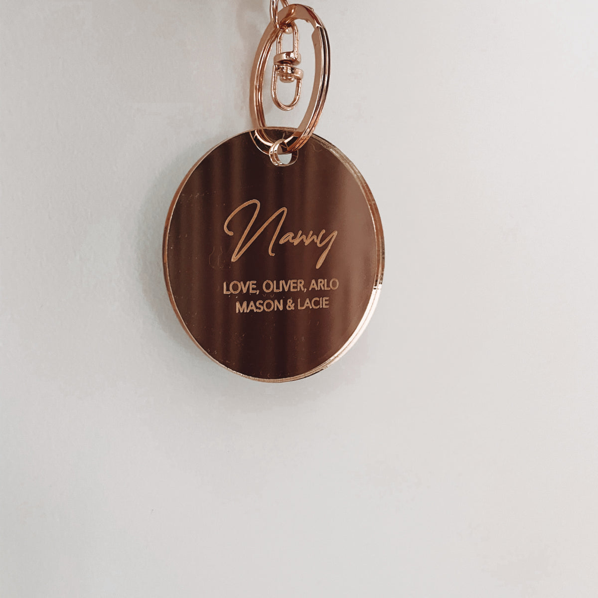Mirrored keyring – Maple and Belle
